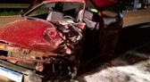 Acidente com dois carros deixa veículos ‘irreconhecíveis’ e motorista morto em SC