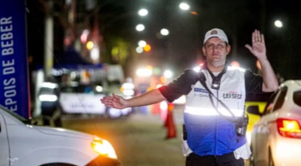 Lei Seca passa a prever testes para identificar drogas em motoristas