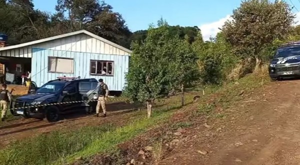 Suspeito morre em confronto com a polícia durante operação