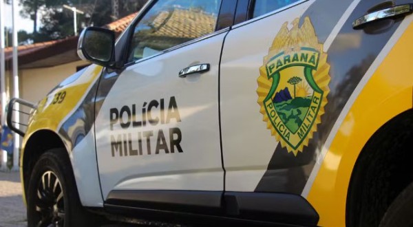 Ex-companheiro invade casa, se esconde e esfaqueia mulher na frente dos filhos no PR