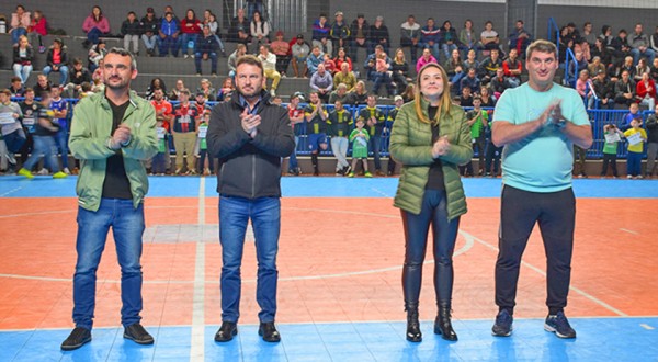 Confira as fotos da abertura do Campeonato Municipal de Futsal