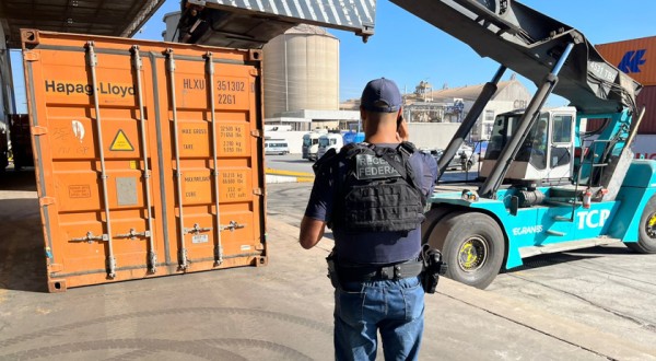 Integração de forças de fiscalização e segurança resulta na apreensão de 83,5 kg de cocaína em Paranaguá
