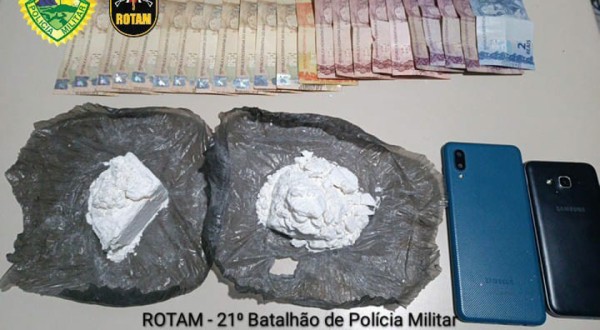 Homens são presos com mais de 200 gramas de cocaína