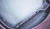 Para-brisas congelado? Veja dicas para proteger seu carro no inverno