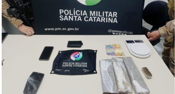 Polícia Militar prende dois homens por tráfico de drogas em Guaraciaba