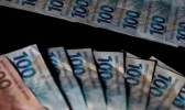 Inadimplência recua e encerra ano com 65 milhões endividados no país