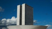 Câmara aprova projeto que torna crime a 'discriminação contra pessoas politicamente expostas'