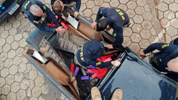 Tecnologia contra o crime: PRF usa scanner veicular e apreende quase 56 kg de maconha