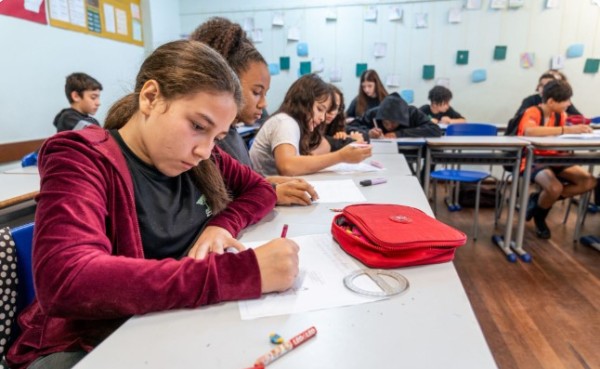 Matrículas na rede estadual de ensino do Paraná começam nesta quarta-feira