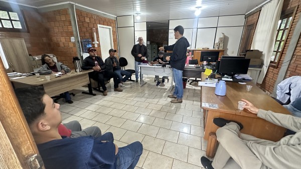 Apicultores fortalecem organização da cadeia produtiva com criação de associação