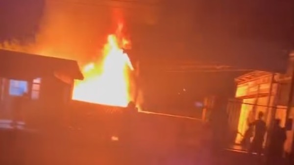 Incêndio destrói residência no Bairro São Miguel