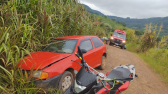 Motociclista fica gravemente ferido após colisão em carro na Linha Treze de Maio