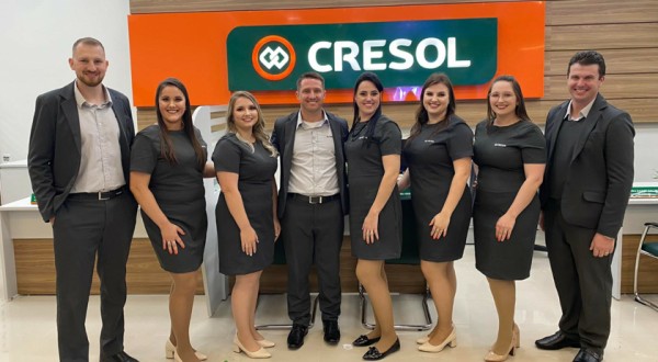 Cresol Evolução comemora 25 anos de fundação e homenageia sócios-fundadores