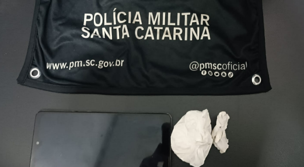 Homem é preso por tráfico de drogas durante operação da Polícia Militar