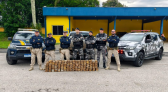 Compartimento oculto em camionete revela 190 quilos de pasta base de cocaína em SC