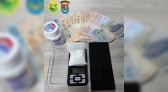 Homem é preso com drogas no centro do município