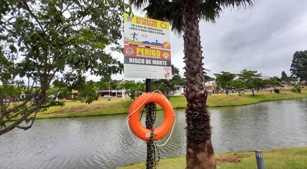 Boias salva-vidas instaladas nos lagos são alvo de vandalismo