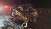 Idoso é socorrido após colisão entre picape e carreta na BR-282
