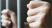 Homem é preso acusado de tentar sequestrar menina de 13 anos