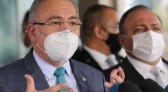 Ministério da Saúde fará pesquisa sobre uso de máscara, diz Queiroga