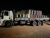 BPFRON apreende caminhão carregado com resina