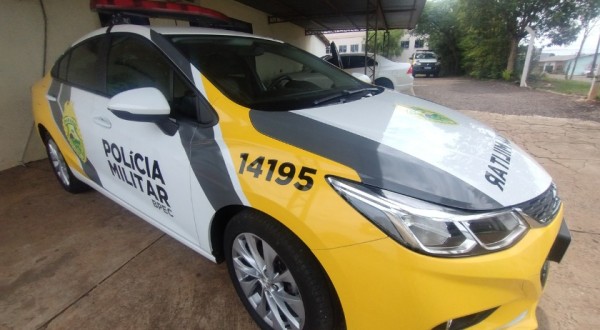 Caminhoneiro pede ajuda a polícia após ter sido assaltado por 4 indivíduos