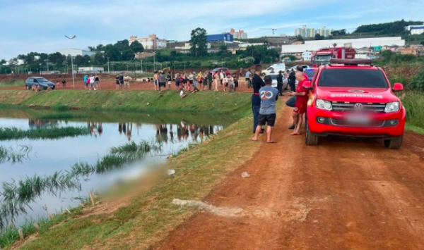Homem cai no lago enquanto pescava e morre afogado
