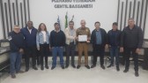 Poder legislativo entrega homenagem ao  Sargento da Polícia Militar