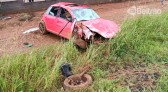 Homem morre ao ser ejetado de carro durante capotamento