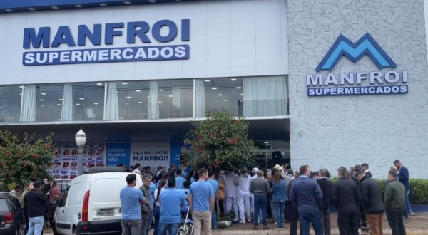 Manfroi Supermercados abre suas portas com grande expectativa