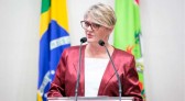 Deputada Luciane Carminatti cobra explicações do governo estadual