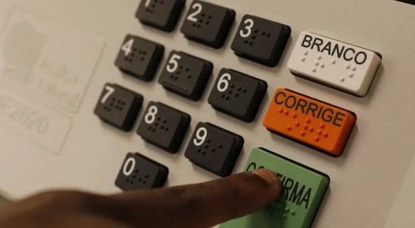 Quem não votou no primeiro turno pode votar no segundo?