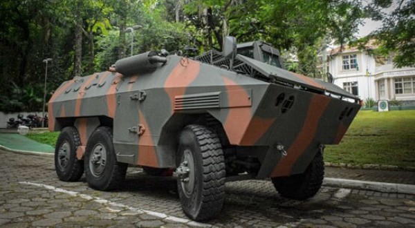 Polícia Militar de SC coloca blindado Urutu em operação