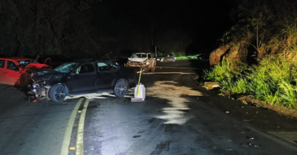 Homem morre em colisão entre três veículos em Chapecó