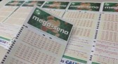 Três apostas acertam a quina da Mega-Sena e prêmio acumula em R$ 72 milhões