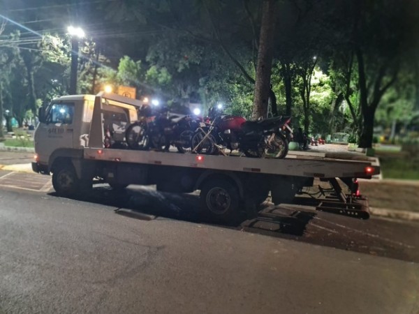 Operação “Descarga Aberta” remove 12 veículos