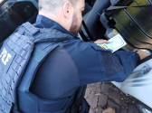 PRF apreende celulares escondidos em compartimentos secretos de carro