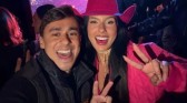Show de Ana Castela por R$ 850 mil com verba pública vira alvo de polêmica após foto com Nikolas Ferreira e gesto com as mãos
