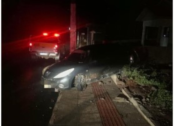 Motorista foge após provocar dois acidentes na SC-163 em Iporã do Oeste