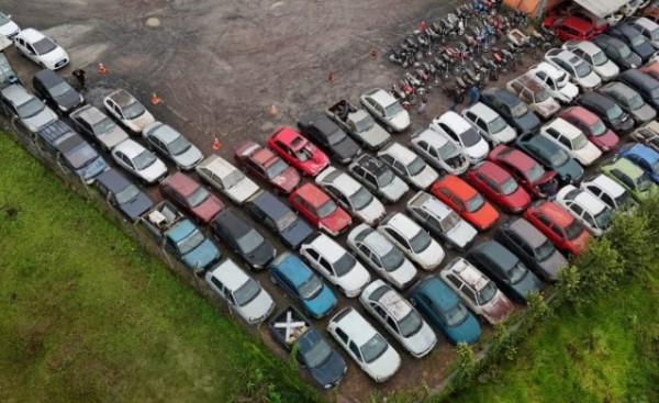 Leilão de apreensões da PRF em SC tem moto por R$ 290 e até Onix de R$ 8 mil