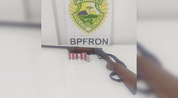Homem é preso por porte ilegal de arma de fogo