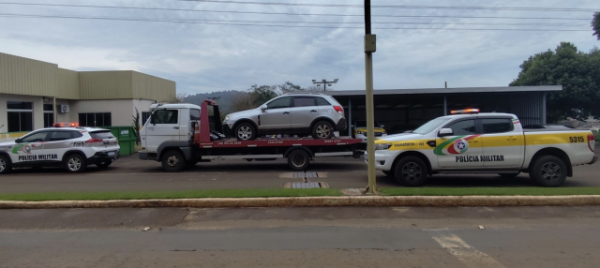 Vítima percebe golpe, liga pra Polícia, que recupera caminhonete e prende estelionatário