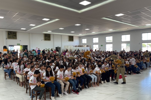 Proerd forma 175 alunos e destaca a luta contra a violência e as drogas