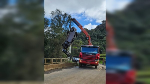 Casal e crianças desaparecidos são encontrados mortos dentro de rio no Meio-Oeste
