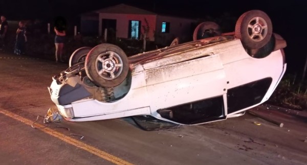 Acidente com capotamento deixa homem ferido na SC-305