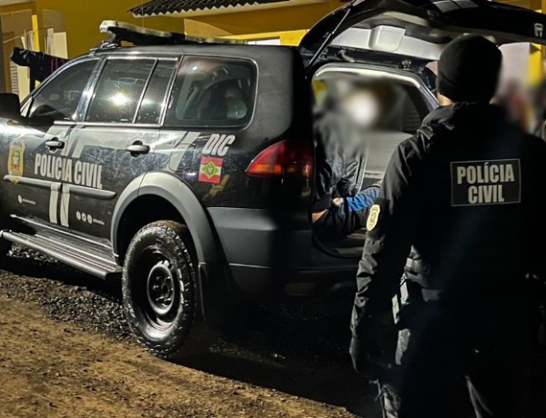Foragido por homicídio, roubo e furto é capturado durante operação contra facção criminosa no Oeste de SC