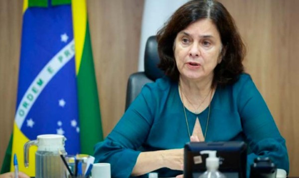 Ministra da Saúde revoga portaria que dificultava aborto legal no país