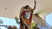 Procissão e bênção especial em homenagem a São Miguel Arcanjo são realizadas no centro