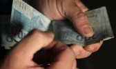 Brasileiros trabalharam 149 dias apenas para pagar impostos em 2024
