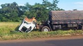 Homem de 36 anos morre ao ser ejetado de cabine caminhão na BR-158